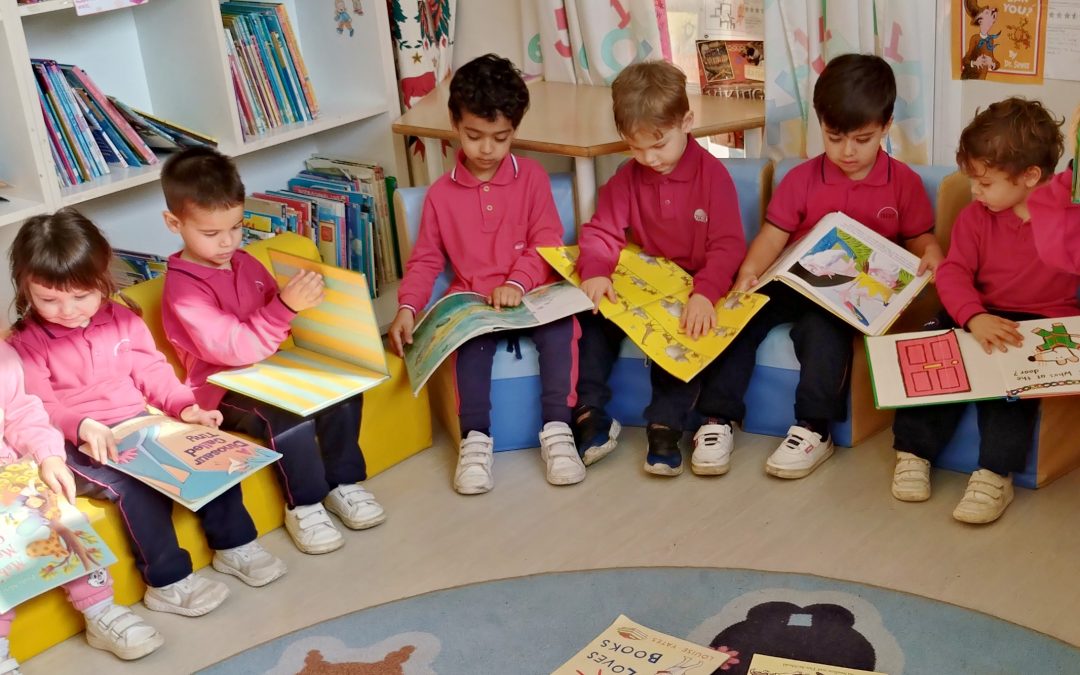 📚✨ Exploring the World of Books in Early Years! ✨📚